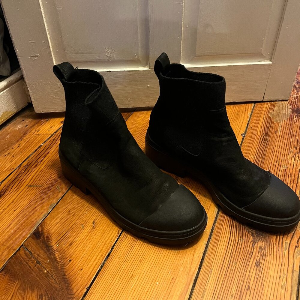 Eileen Fisher Teddy Tumbled Nubuck Bootie - Size 7.5